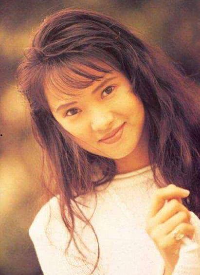 伊能静爆料娱乐圈,伊能静曝惊人内幕，揭开明星背后的真相