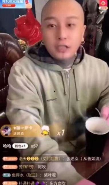 小胖爆料老二视频播放全集,老二视频全集独家播放，精彩瞬间一网打尽