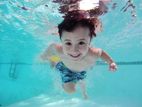 泳池事件爆料视频大全下载,揭秘背后惊人真相