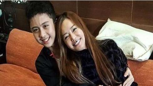 狄莺和儿子爆料了吗视频,狄莺儿子爆料视频引发热议