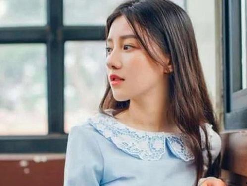 圈内导演爆料女星素颜,女星素颜照曝光，真实颜值引发热议