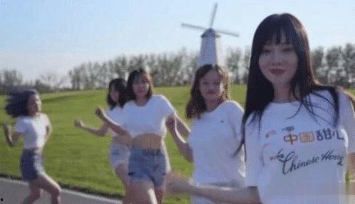 吃瓜网红跳舞是谁啊图片,惊艳演绎网络热图