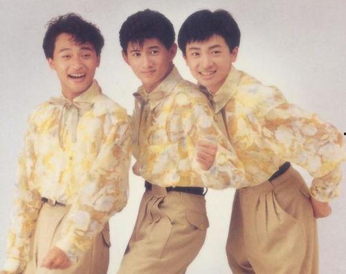 小虎队互相爆料视频播放,重温青春回忆