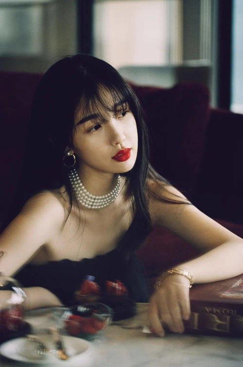 刘大锤最新爆料虞书欣,刘大锤独家爆料引热议！